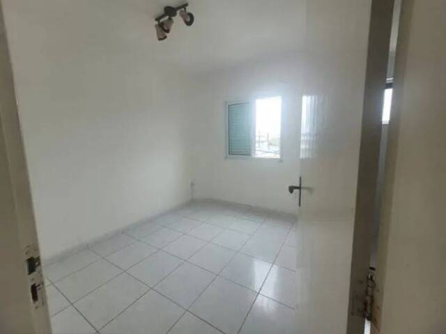 #22 - Apartamento para Venda em São Vicente - SP - 2
