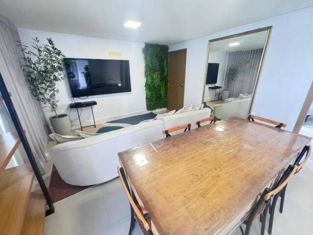 #32 - Apartamento para Venda em Vila Velha - ES - 2