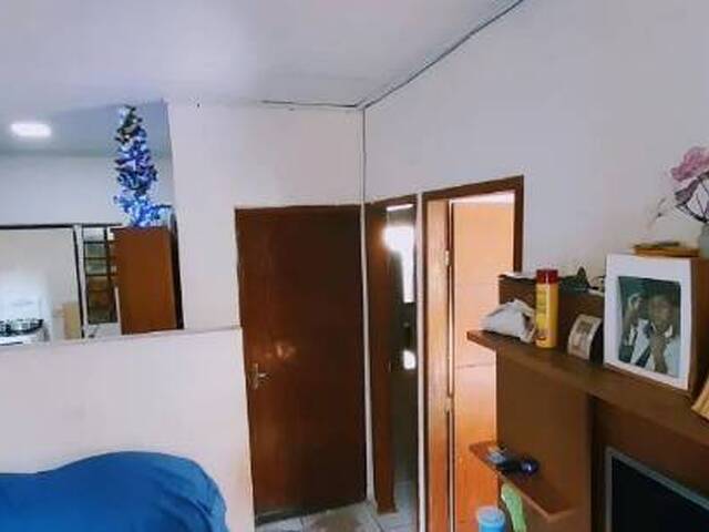 Casa para Venda em Serra - 4