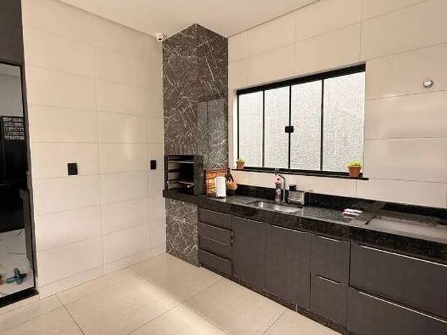 #56 - Casa para Venda em Goiânia - GO - 3