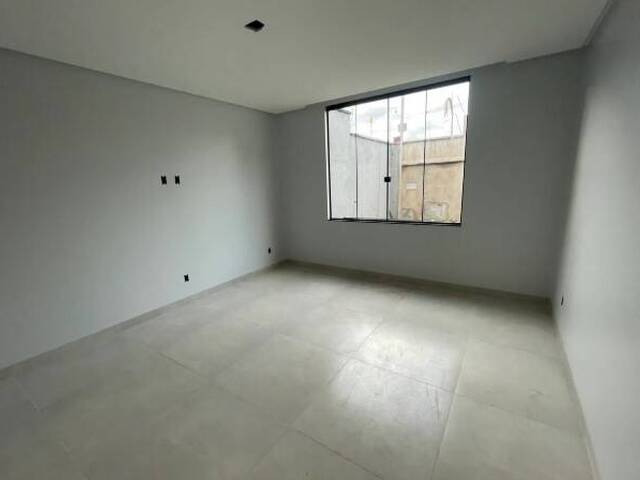 Casa para Venda em Goiânia - 4